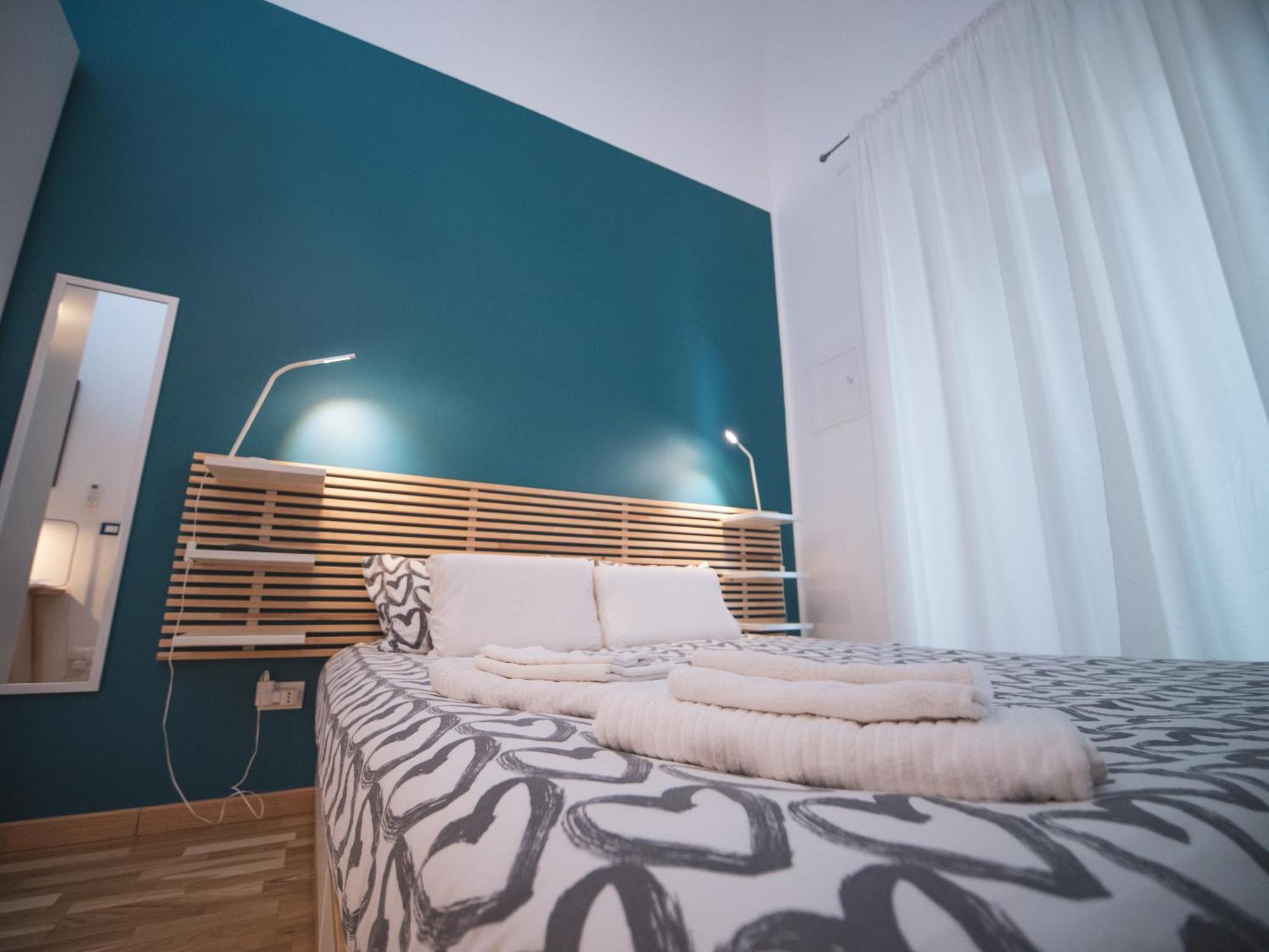 Itiseasy Palermo 1 E 2 Private Apartments Exteriör bild